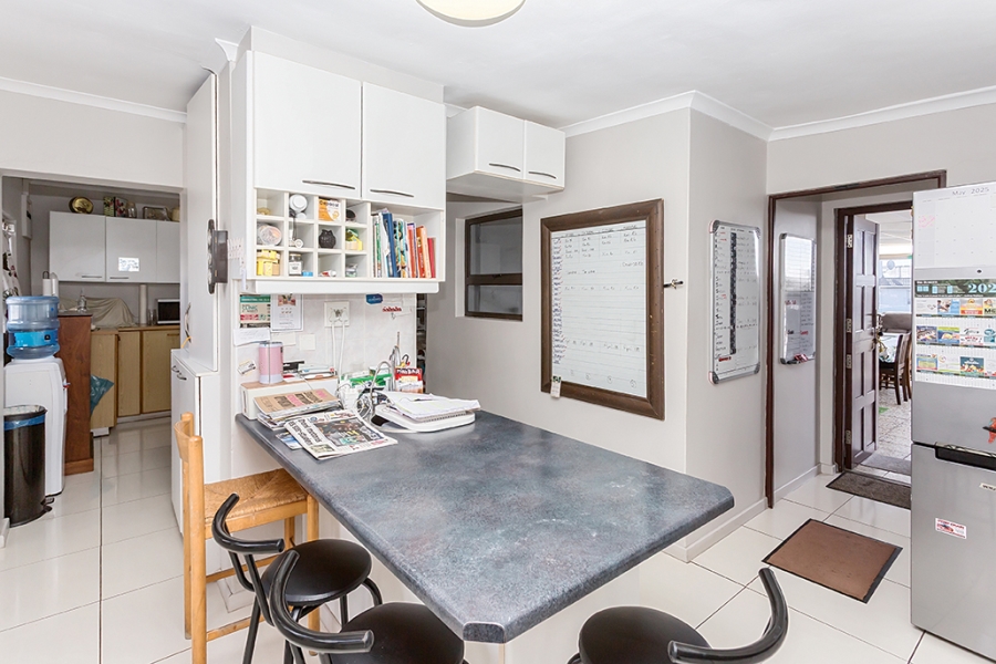 8 Bedroom Property for Sale in Melkbosstrand Central Western Cape